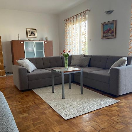 Apartman Noni Биоград на Мору Екстериор снимка