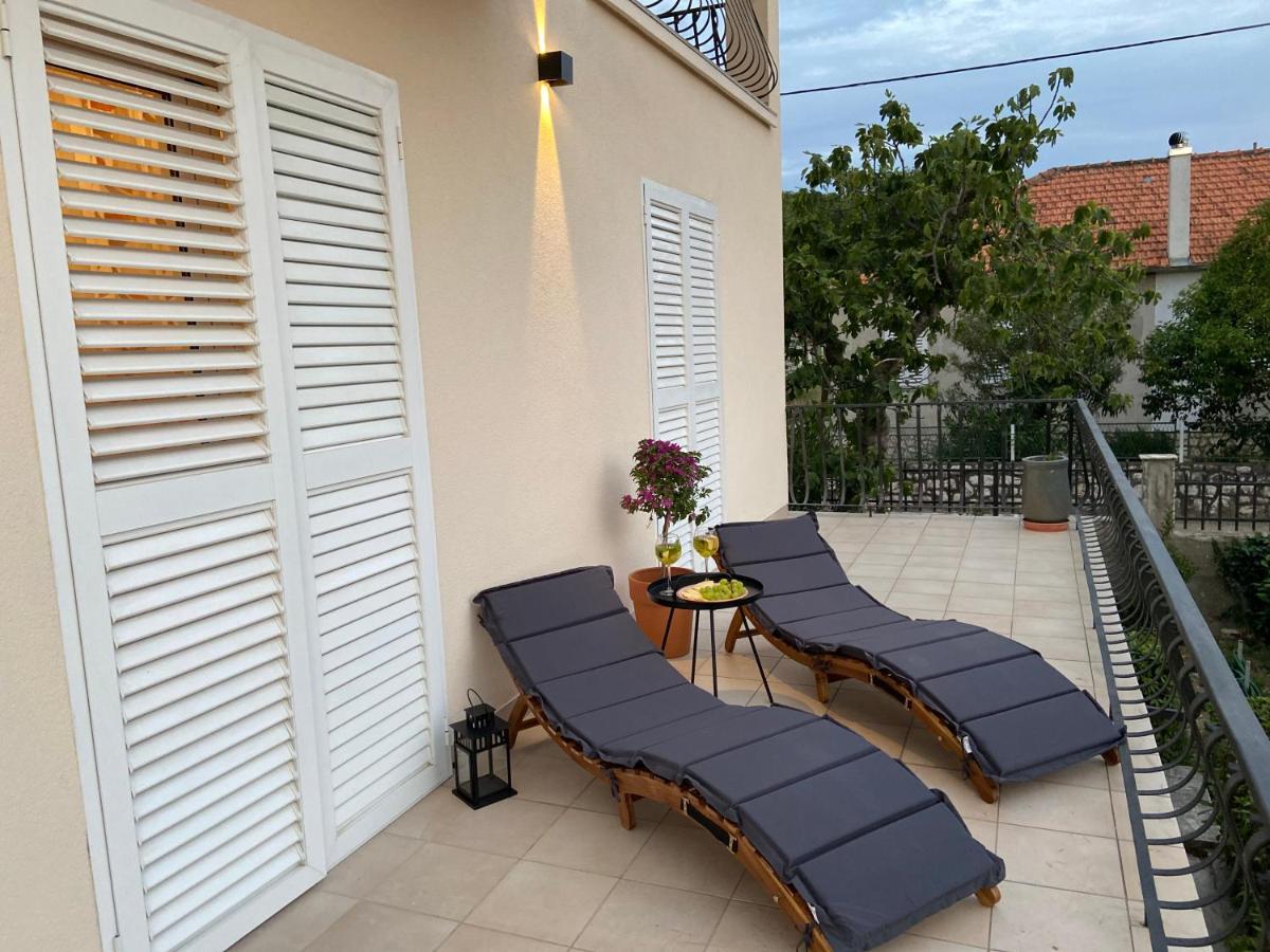 Apartman Noni Биоград на Мору Екстериор снимка