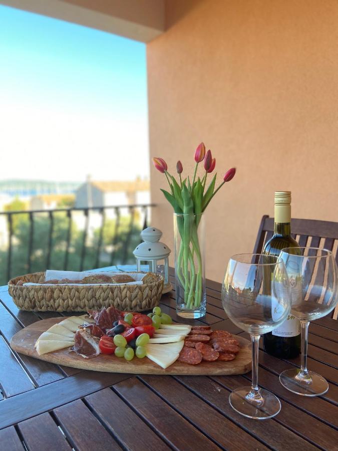 Apartman Noni Биоград на Мору Екстериор снимка