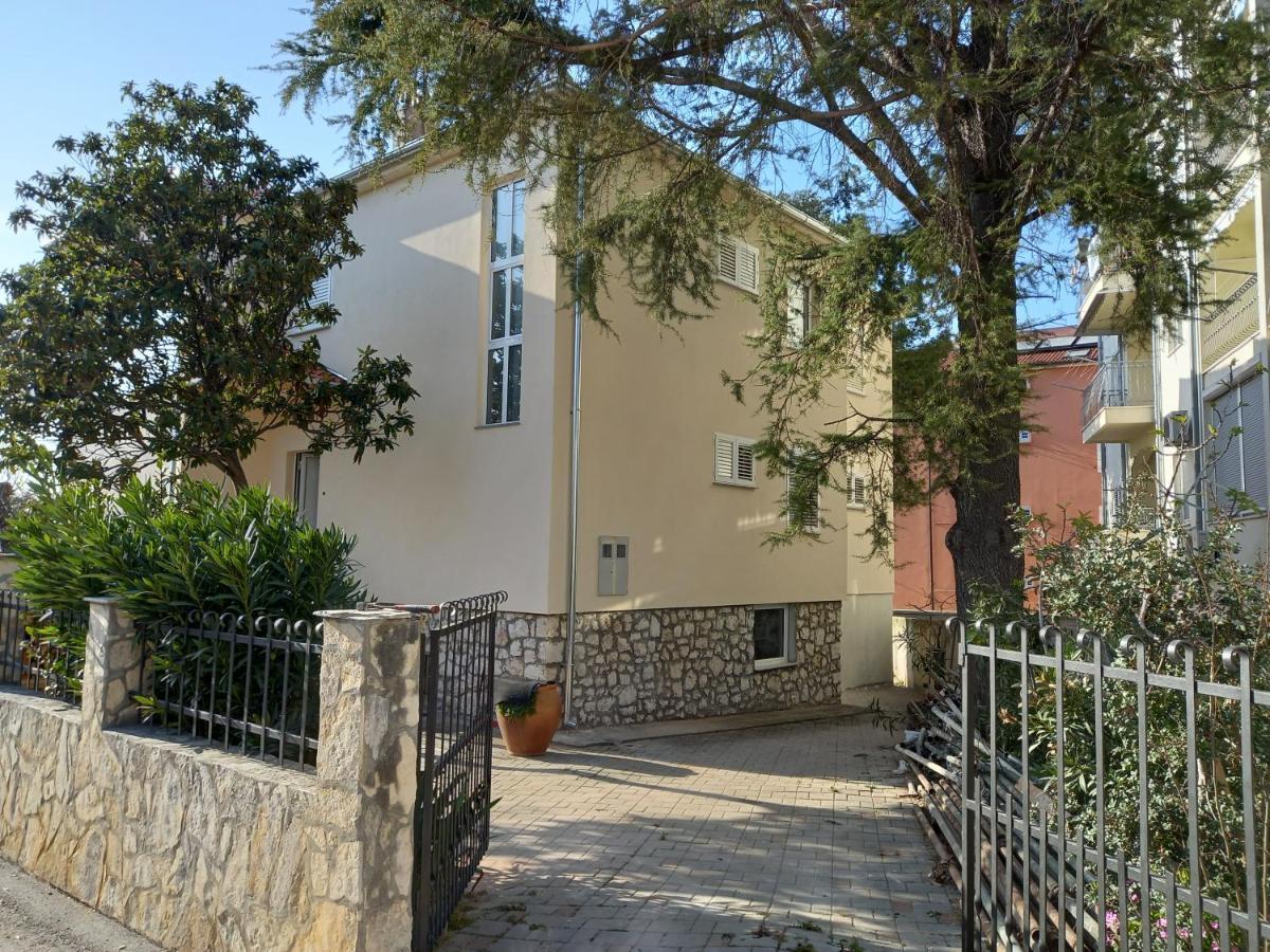 Apartman Noni Биоград на Мору Екстериор снимка