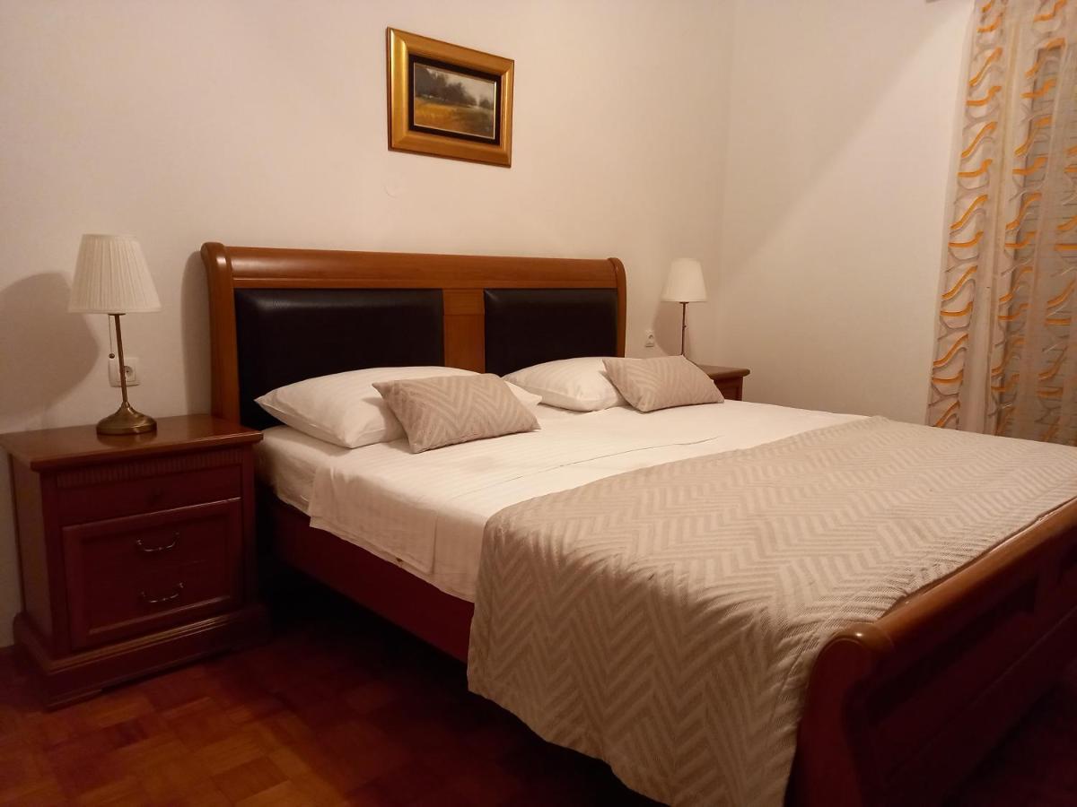 Apartman Noni Биоград на Мору Екстериор снимка
